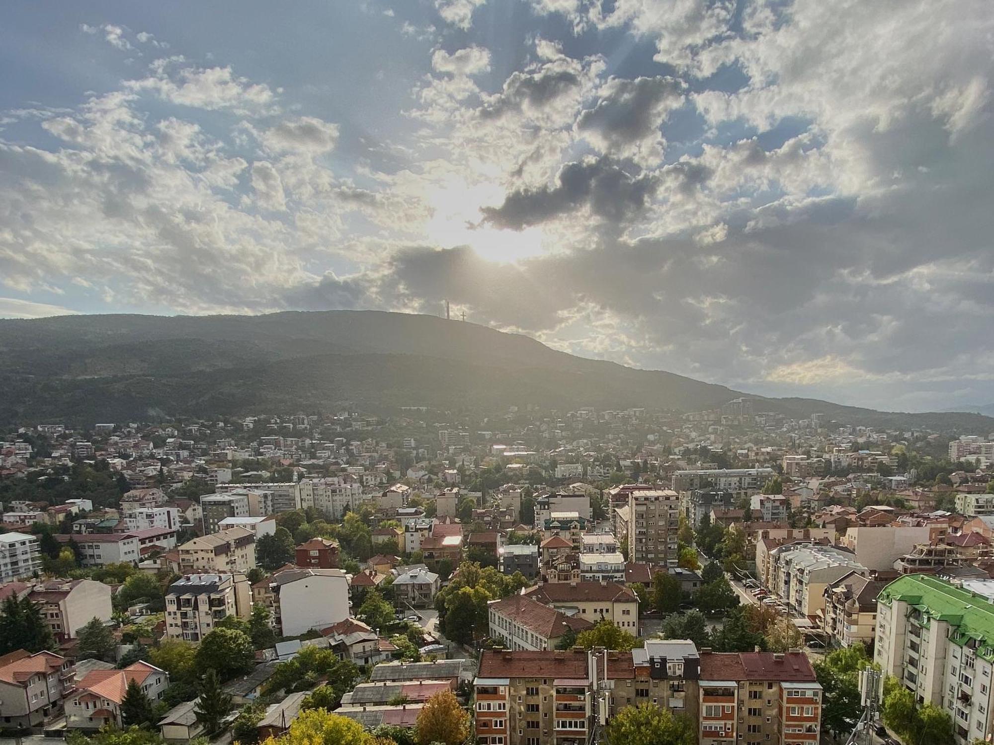 Stylish Studio, Skopje Centre - Private Parking - Panoramic Views Luaran gambar